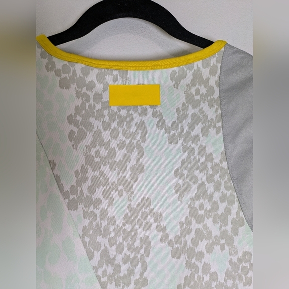 Stella McCartney for adidas Women's coloblock pattern Crew Neck Top Medium Eu40 - Picture 8 of 13